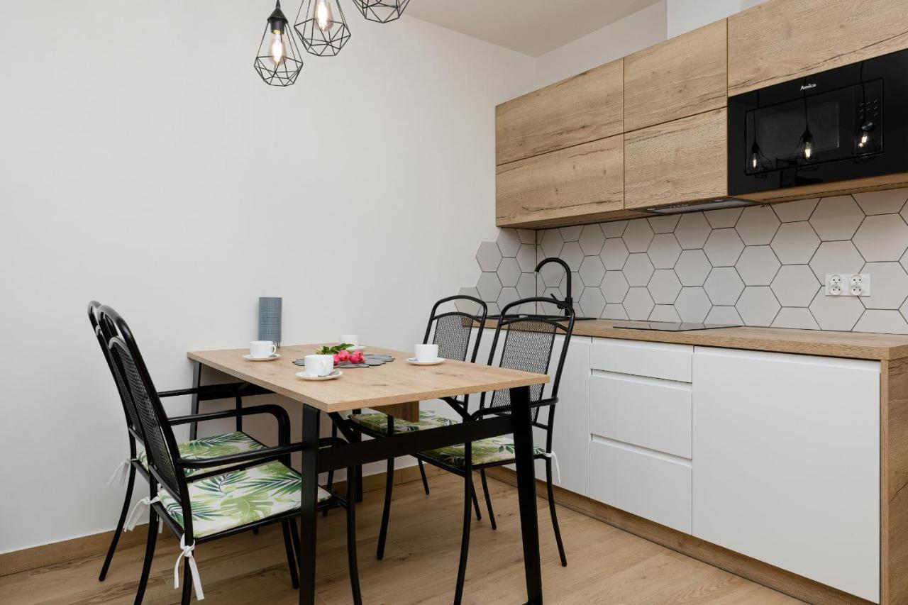 Apartamenty Zielona 11 By Noclegi Renters เมียนซีวอเจีย ภายนอก รูปภาพ